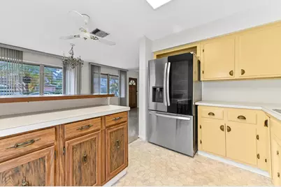 1727 NE 37th Street, Oakland Park, FL 33334 - Photo 9