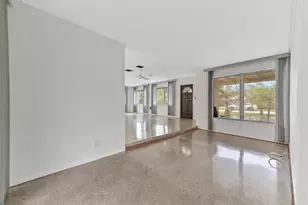 1727 NE 37th St, Oakland Park, FL 33334 - Photo 9