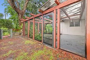 1727 NE 37th St, Oakland Park, FL 33334 - Photo 21