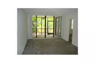 8433 Forest Hills Dr, Coral Springs, FL 33065 - Photo 5