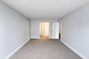 1250 NE 125th St, North Miami, FL 33161 - Photo 9