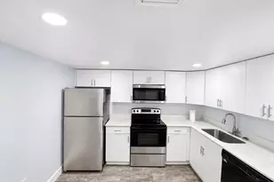 1250 NE 125th St, North Miami, FL 33161 - Photo 3