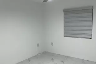 219 NE 159th St, Miami, FL 33162 - Photo 11