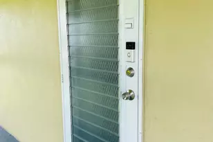 277 Chatham N, West Palm Beach, FL 33417 - Photo 3