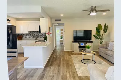 277 Chatham N, West Palm Beach, FL 33417 - Photo 5