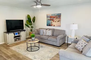 277 Chatham N, West Palm Beach, FL 33417 - Photo 7