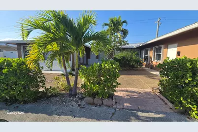 1019 SE 3rd Street #3, Deerfield Beach, FL 33441 - Photo 1