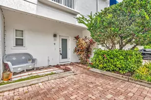 835 NE 19th Ave, Fort Lauderdale, FL 33304 - Photo 3