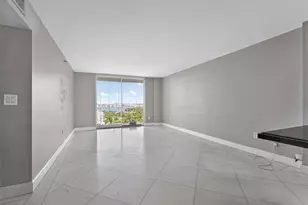 6061 Collins Ave, Miami Beach, FL 33140 - Photo 3