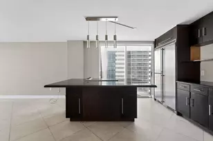 6061 Collins Ave, Miami Beach, FL 33140 - Photo 9
