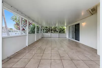 73 Gables Boulevard, Weston, FL 33326 - Photo 9