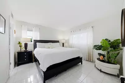 2900 Sunrise Lakes Drive W #201, Sunrise, FL 33322 - Photo 13