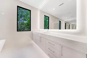 1550 Ponce de Leon Dr, Fort Lauderdale, FL 33316 - Photo 39