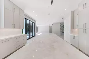 1550 Ponce de Leon Dr, Fort Lauderdale, FL 33316 - Photo 17