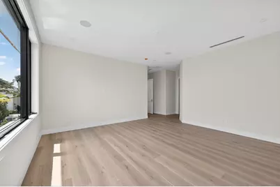 1550 Ponce De Leon Drive, Fort Lauderdale, FL 33316 - Photo 19