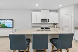 5696 SE Edgewater Cir, Stuart, FL 34997 - Photo 3