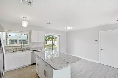 651 SE Port St Lucie Boulevard, Port Saint Lucie, FL 34984 - Photo 13