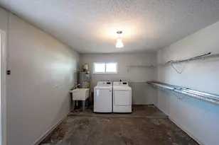 651 SE Port St Lucie Blvd, Port Saint Lucie, FL 34984 - Photo 35