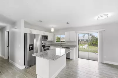 651 SE Port St Lucie Boulevard, Port Saint Lucie, FL 34984 - Photo 15