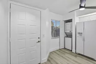 900 SW 142nd Ave, Pembroke Pines, FL 33027 - Photo 3