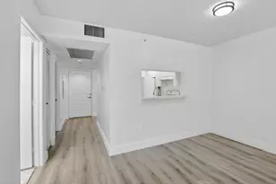 900 SW 142nd Ave, Pembroke Pines, FL 33027 - Photo 9