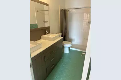 704 NE 20th Avenue, Fort Lauderdale, FL 33304 - Photo 11