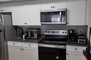 131 SW Palm Dr, Port Saint Lucie, FL 34986 - Photo 3