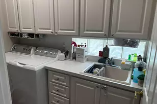 2023 Valencia Dr, Delray Beach, FL 33445 - Photo 21