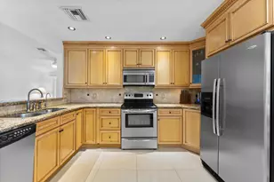 1200 W Lakes Dr, Deerfield Beach, FL 33442 - Photo 19