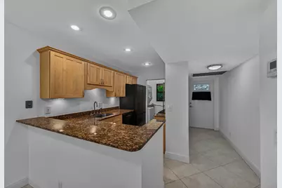 2907 NE 8th Terrace #205, Oakland Park, FL 33334 - Photo 23