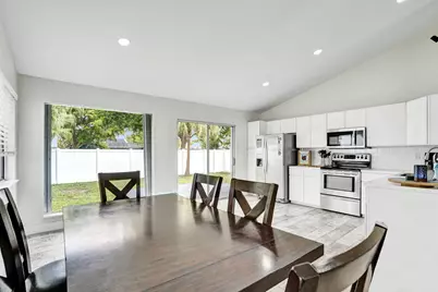 8467 Dynasty Drive, Boca Raton, FL 33433 - Photo 13