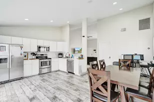 8467 Dynasty Dr, Boca Raton, FL 33433 - Photo 9