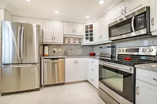 575 Oaks Ln, Pompano Beach, FL 33069 - Photo 15