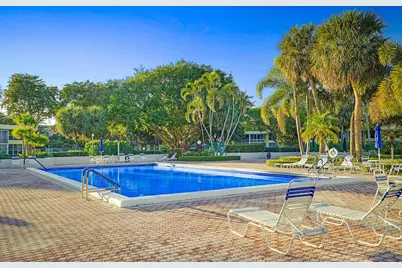 575 Oaks Lane #703, Pompano Beach, FL 33069 - Photo 41