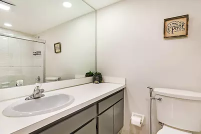 575 Oaks Lane #703, Pompano Beach, FL 33069 - Photo 25