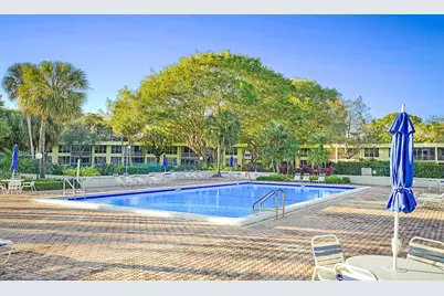 575 Oaks Lane #703, Pompano Beach, FL 33069 - Photo 37