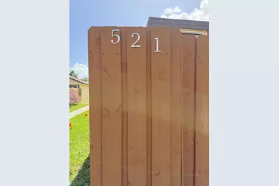 521 Springdale Circle, Palm Springs, FL 33461 - Photo 9