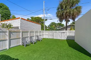 419 30th St, West Palm Beach, FL 33407 - Photo 13