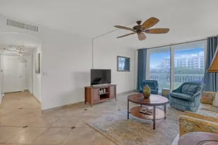 125 S Ocean Ave, Palm Beach Shores, FL 33404 - Photo 7