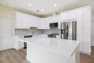 2376 28th Ave SW, Vero Beach, FL 32968 - Photo 9