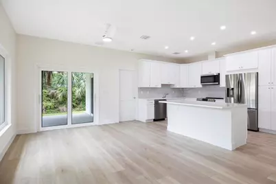 2376 28th Avenue SW, Vero Beach, FL 32968 - Photo 3