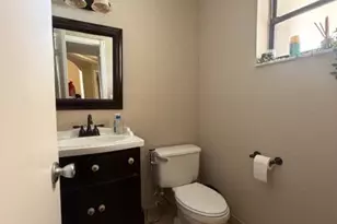 15061 Norfolk Ln, Davie, FL 33331 - Photo 5