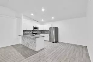 13974 Folkestone Cir, Wellington, FL 33414 - Photo 3