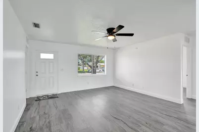 9366 NW 23rd Street, Pembroke Pines, FL 33024 - Photo 13