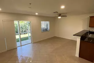 5269 SE Jennings Ln, Stuart, FL 34997 - Photo 7