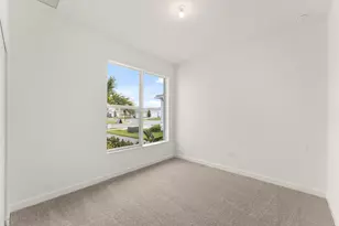 12032 SW Pantone St, Port Saint Lucie, FL 34987 - Photo 9
