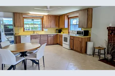 1097 NE Kubin Avenue, Jensen Beach, FL 34957 - Photo 3