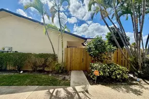 1803 Waterview Cir, Palm Springs, FL 33461 - Photo 1