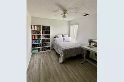 1803 Waterview Circle, Palm Springs, FL 33461 - Photo 11