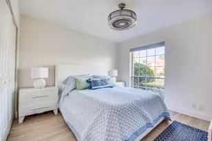 158 Eagleton Ct, Palm Beach Gardens, FL 33418 - Photo 23